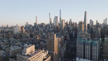 Akşam karanlığında Yukarı Batı Yakası Manhattan 'ın hava manzarası.