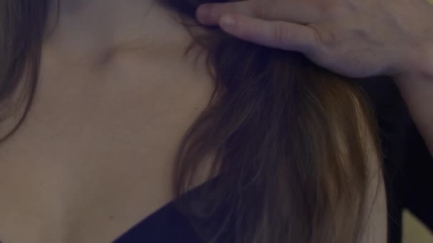 Slow Motion Man Rozbiera Kobietę Seksualne Pieszczoty Kobiet — Wideo stockowe
