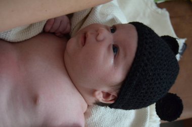 Küçük bir çocuğun portre fotoğrafı. Beyaz çocuk Güney Arap görünümü