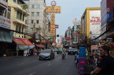 Cina Town Bangkok, binalar ve sokak pazarı