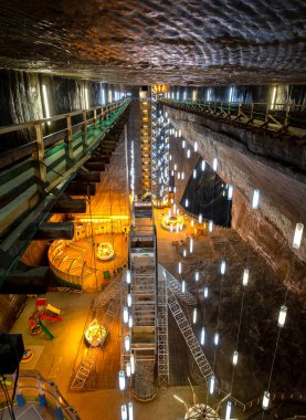 Turda, Romanya, 09.20.2020-Salina Turda, Transilvanya 'nın kuzeybatısındaki Cluj County' nin en büyük ikinci şehri olan Turda 'da bulunan bir tuz madenidir. Turistler için 1992 'de açıldı..