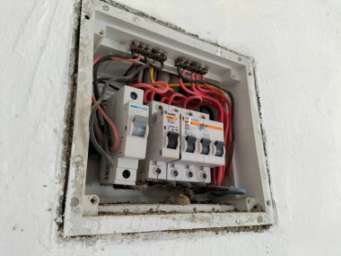 Ofiste çok tehlikeli bir MCB devresi var..