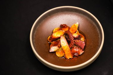 Geleneksel İspanyol tapas Pulpo a 'la Gallega