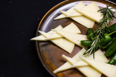Set of Spanish cheeses- Manchego, Idiazabal, Murcia Vino, Valdeon