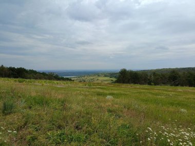 Dağlı güzel bir manzara.