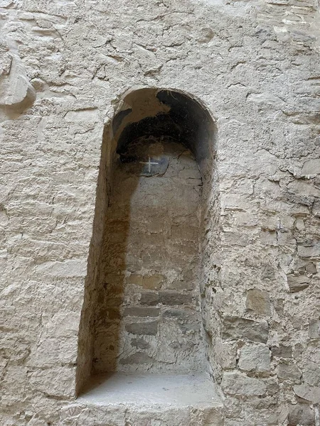 Atashkadeh, ya da Atashgah ya da Dar-e-Mehr, dini bir binanın bir çeşit Zoroastrian ibadet evi olduğu söylenir.