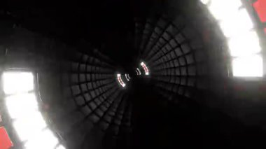 Pürüzsüz akış resimleriyle soyut bir arkaplan üzerinde heyecan verici VJ döngüsü. Dinamik bir atmosfer yaratmak, canlı performansları artırmak veya görsel projelerinize canlı renkler eklemek için ideal.