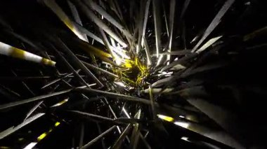 Pürüzsüz akış resimleriyle soyut bir arkaplan üzerinde heyecan verici VJ döngüsü. Dinamik bir atmosfer yaratmak, canlı performansları artırmak veya görsel projelerinize canlı renkler eklemek için ideal.