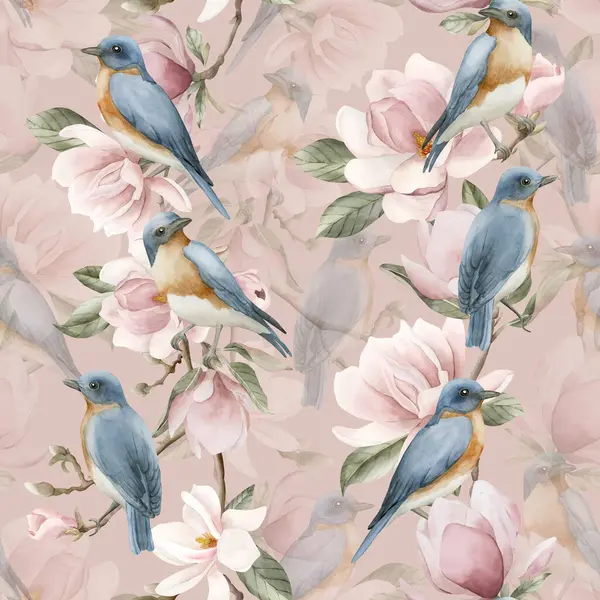 Manolya çiçekli dallardaki mavi kuşlar. Şeftali pembesi arka planda suluboya çiçeksiz desen. Çiçek kumaşı, kozmetik ambalajı, ambalaj kağıdı ve ev tekstili için bahar çiçeği