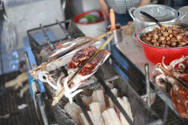sokak gıda, ızgara balık