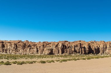 Bolivya 'da kumtaşı şekilli çöl manzarası..