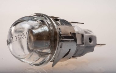 Ev Aletleri Detayları. Ampuller. Elektronik panolar. Gaz yakıcılar ve santrifüj varili. Kompresör. Yön. Isıtma elemanları. Yüksek çözünürlüklü çekim