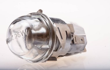 Ev Aletleri Detayları. Ampuller. Elektronik panolar. Gaz yakıcılar ve santrifüj varili. Kompresör. Yön. Isıtma elemanları. Yüksek çözünürlüklü çekim