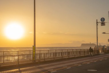 Kamakura, Japonya 'nın gün batımı manzarası.