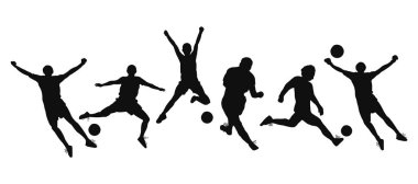 Çeşitli pozlarda futbol oynayan insanların siluet koleksiyonu