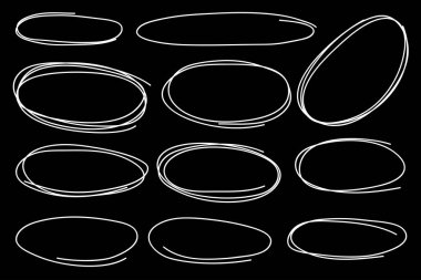 Vektör baloncukları konuşma karalama seti. Siyah arkaplanda elle çizilmiş beyaz çizgi. Vektör illüstrasyonu