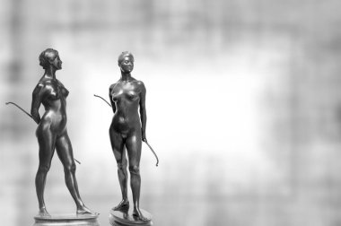 Antik Roma 'nın otantik heykellerinin tasviri. Avcılık, bakireler ve doğum tanrıçası Diana' nın.