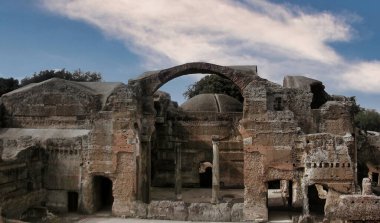 Tivoli Unesco Villa Adriana veya Hadrians Villa arkeolojik alanda Grand Thermae veya Grandi Terme alan - Roma - Lazio - İtalya