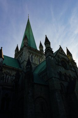 Trondheim Norveç 'teki Nidaros Katedrali' nin güzel bir manzarası..