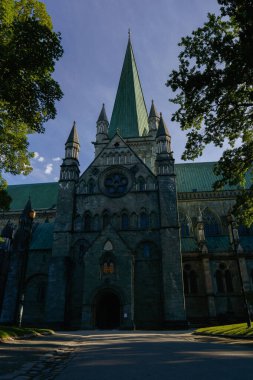 Trondheim Norveç 'teki Nidaros Katedrali' nin güzel bir manzarası..