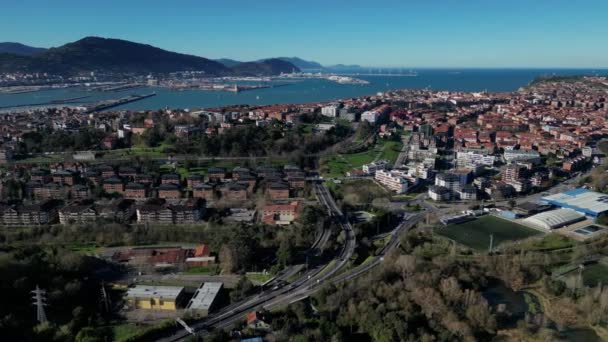 Güneşli Bir Günde Getxo Hava Manzaralı Sahil Kasabası — Stok video