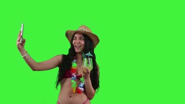 Young Latin Girl Bikini Capturing Moment Her Smartphone While Enjoying — Stock Video