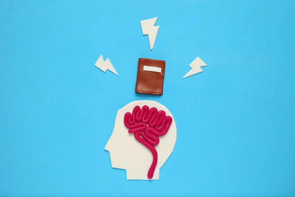 Figura Homem Com Cérebro Livro Para Aprender Aptidão Para Mente — Fotografia de Stock