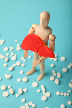 İnsan karaciğer sağlığı, hastalık, kanser ve tedavi. Hasta için ağrı kesici haplar..