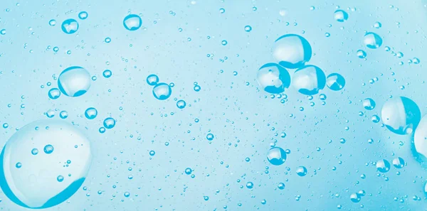 Suda yağ kabarcıkları, soyut damlalar..