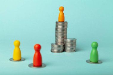 Wealthy corrupt and poor people. Uneven distribution of money.