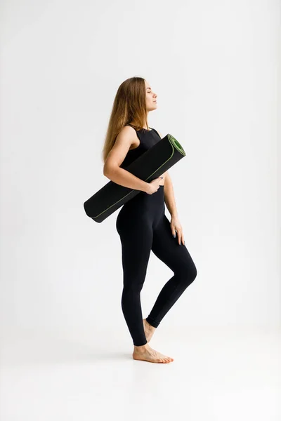 Kvinna Som Utövar Yoga Och Aktiv Livsstil Svarta Kläder Med — Stockfoto