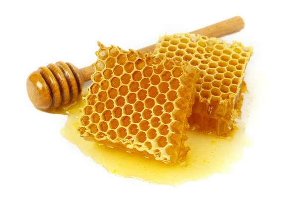 蜂窝和治疗蜂胶分离的白色背景 野生蜜蜂蜂蜜 — 图库照片