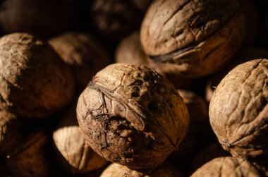 Daha yeni toplanan cevizlerin arkaplanı