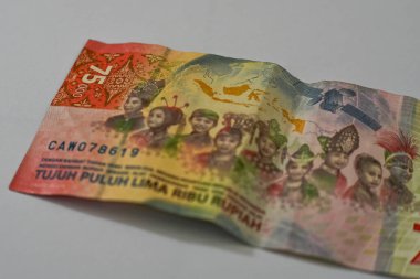 Endonezya - 21 Ekim 2022: 75.000 rupia değerinde özel Endonezya versiyonu