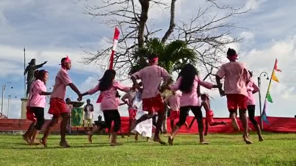 Ambon Endonezya Ekim 2022 Geleneksel Maluku Dansı Endonezya Bir Grup — Stok video