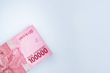 Endonezya - 23 Mayıs 2024: 100.000 rupi değerinde Endonezya parası