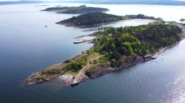 Oslo Adası Greşolmenleri Adanın etrafında uçuyor, Uzun Atış Oslo, Norveç 2.7K Hava Görüntüleri