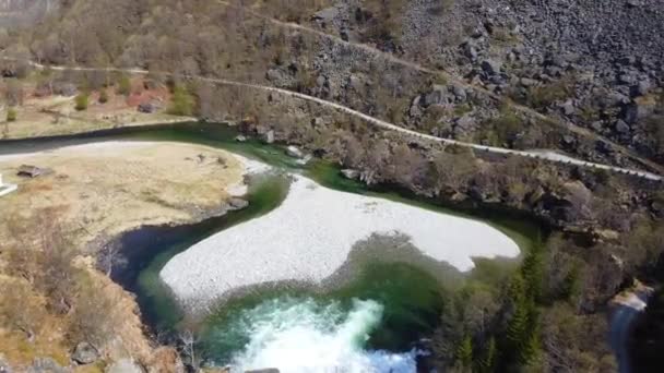 Cyclists Admiring Kardalsfossen Waterfall River Myrdal Norway Aerial Footage — Stock Video