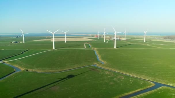 Марта 2020 Года Полет Между Ветряными Мельницами Парке Энергии Ветра — стоковое видео