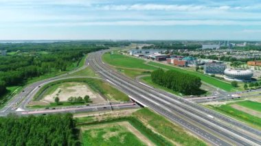 Almere Moda Kubbesi 5. Almere Şehri Hollanda, 4K İHA Görüntüsü