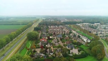 Hollanda 'nın Dronten şehrinde Flevoland' dan, Hollanda 4K Drone Görüntüsü