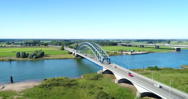 Puente Ijssel Con Tráfico Visión General Zwolle Países Bajos Drone — Vídeo de stock