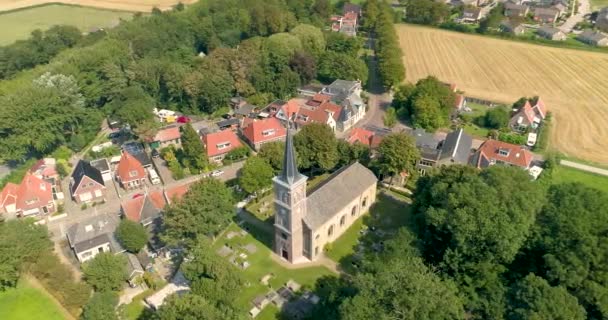 Chiesa Vlilage Pietersbierum Close Frisia Paesi Bassi Drone Footage — Video Stock