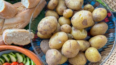 Kasede taze patates var.