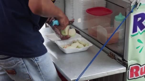 Processus Servir Rujak Salade Fruits Par Vendeur Acheteur Rujak Est — Video