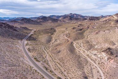 Reno ve Las Vegas arasında Nevada Çölü 'nün Tonopah yakınlarındaki havadan görüntüsü..