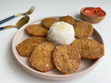 Endonezya geleneksel yemeği 