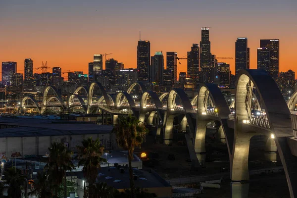 6Th Street Bridge Los Angeles Skyline Distance Sunset — Stock Photo, Image