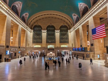 New York, New York - 20 Şubat 2024: New York 'taki Grand Central Terminalinin ana salonu