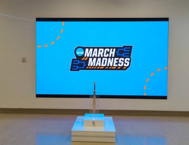 Los Angeles, CA - 24 Mart 2025 USC Galen Center 'da Mart Çılgınlığı